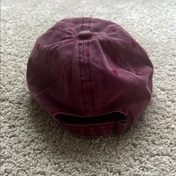 Maroon Horse Hat - Picture 2 of 3